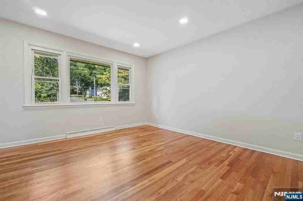 100 Cortland Pl - Photo 6 of 19
