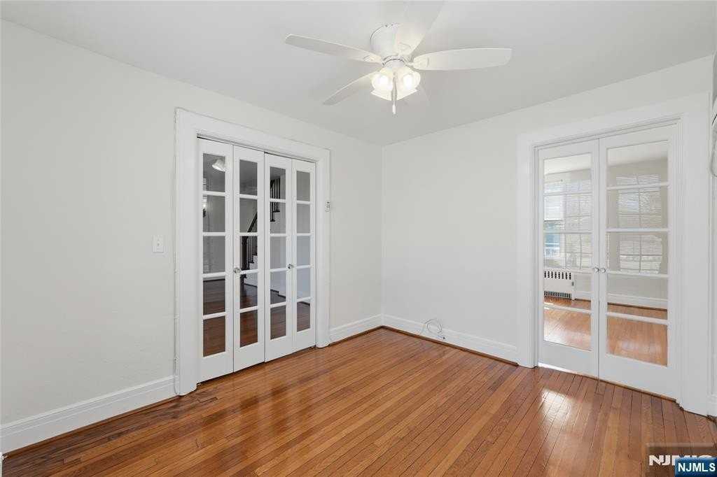 54 Pomander Walk - Photo 7 of 33