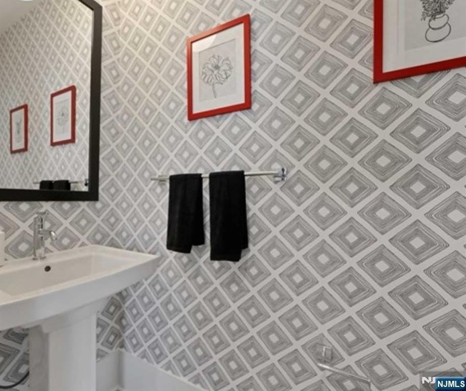 1 Davies Dr - Photo 3 of 35