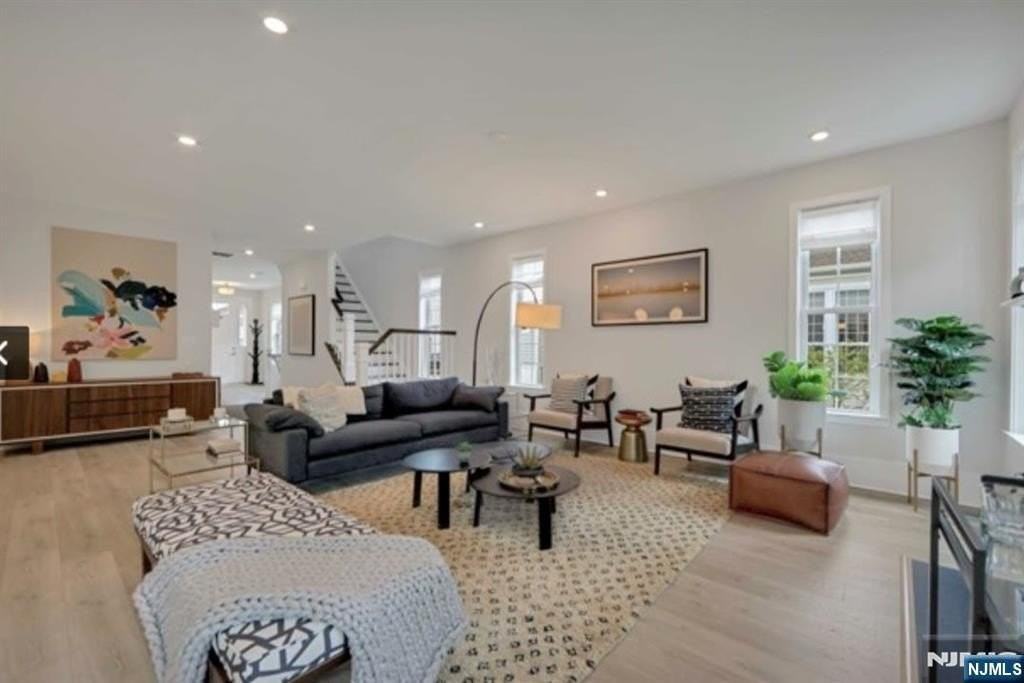 1 Davies Dr - Photo 7 of 35