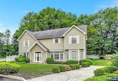 8 Mary Ct - Photo 1 of 1