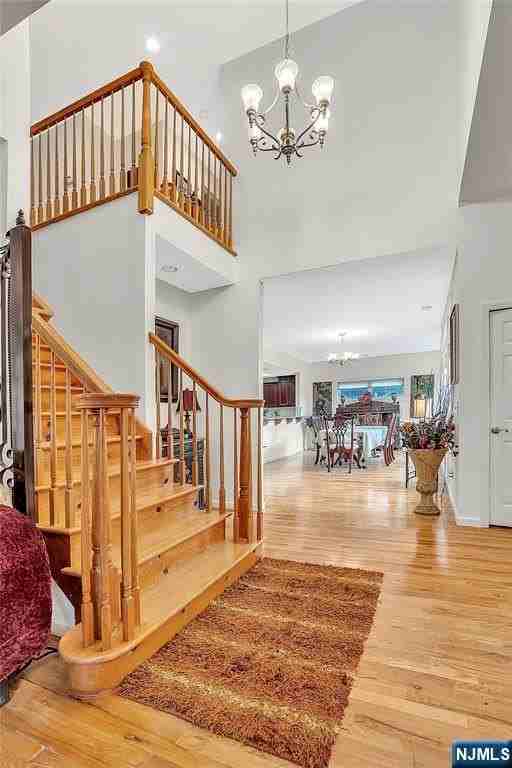 8 Mary Ct - Photo 2 of 20