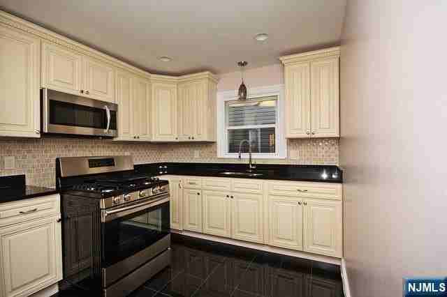 1504 74th St - Photo 7 of 13