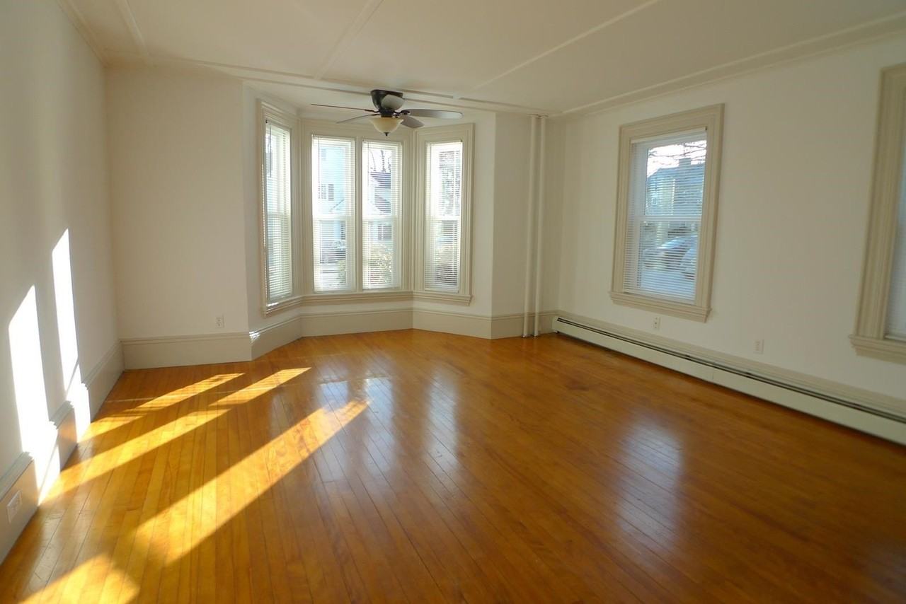 83 Main St #2B - Photo 4 of 17