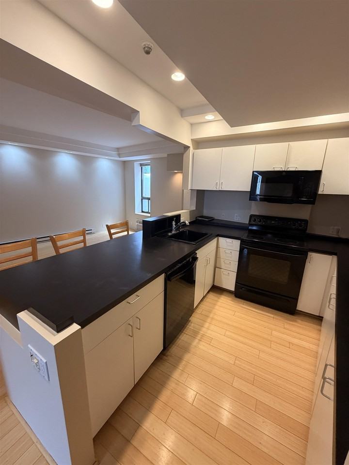 401 State St #P101 - Photo 7 of 22