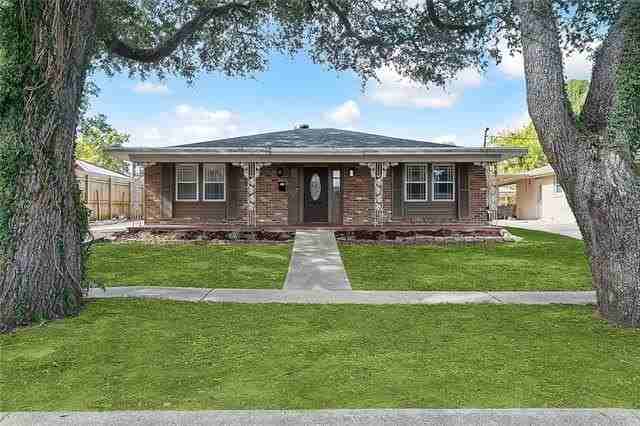 1808 Elise Ave - Photo 2 of 17