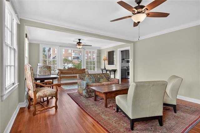 7933 Belfast St - Photo 3 of 16