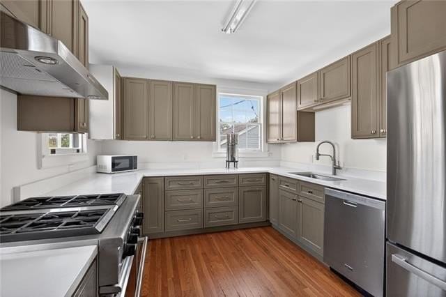 7933 Belfast St - Photo 7 of 16