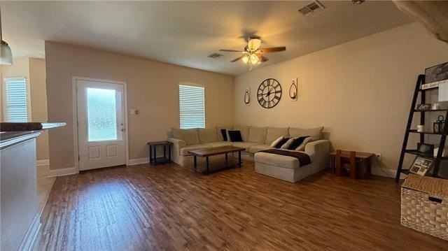 5181 Woodcrest Dr - Photo 3 of 12