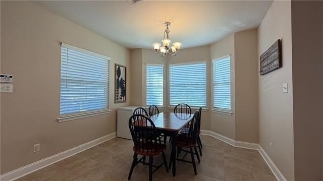 5181 Woodcrest Dr - Photo 5 of 12