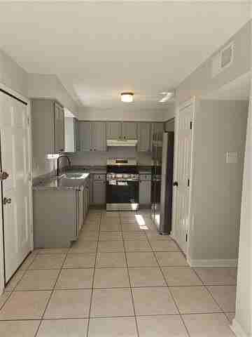 11040 Roger Dr #C - Photo 5 of 23