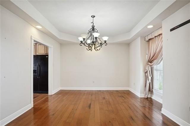 305 Charles Ct - Photo 6 of 19