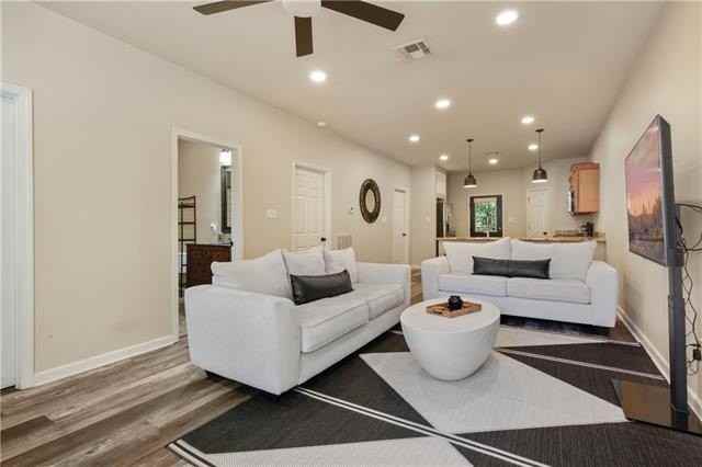 516 Erlanger Ave - Photo 3 of 11