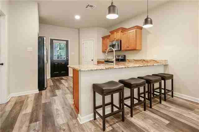 516 Erlanger Ave - Photo 5 of 11