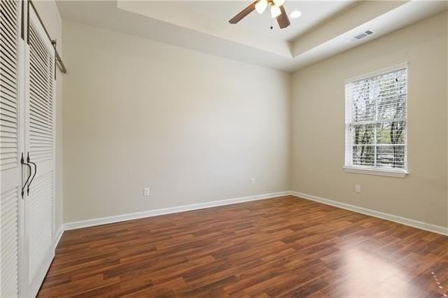 516 Erlanger Ave - Photo 7 of 11