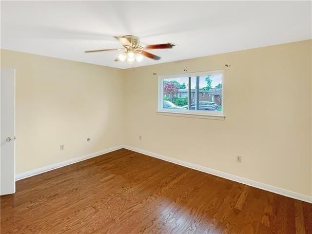 1015 Homestead Ave - Photo 3 of 11