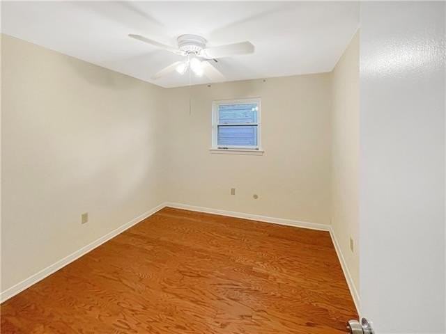 1015 Homestead Ave - Photo 5 of 11