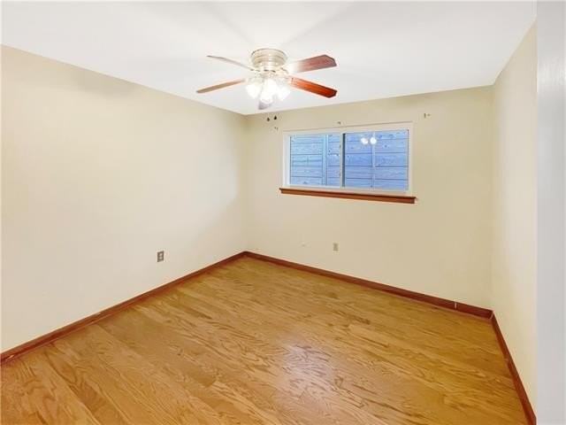 1015 Homestead Ave - Photo 6 of 11