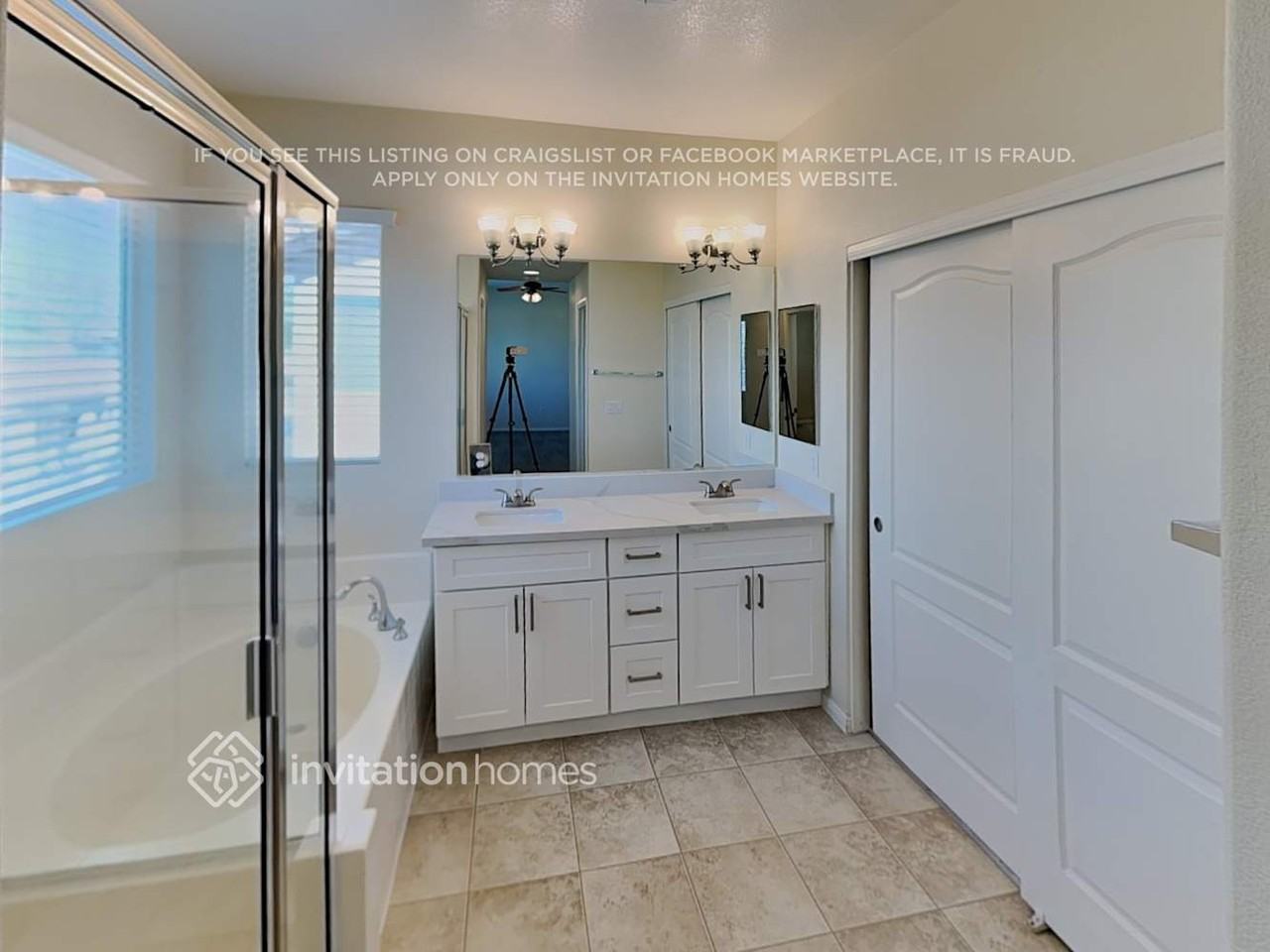 4509 Truscott Ct - Photo 6 of 12