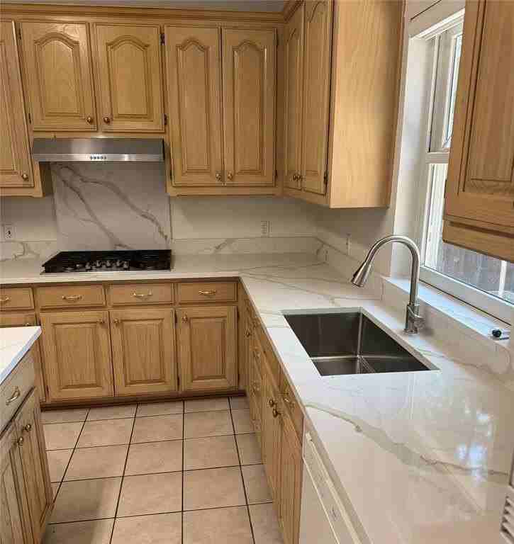 1131 Indy Ct - Photo 6 of 17