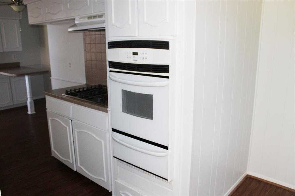 124 Oakhurst Dr - Photo 7 of 18