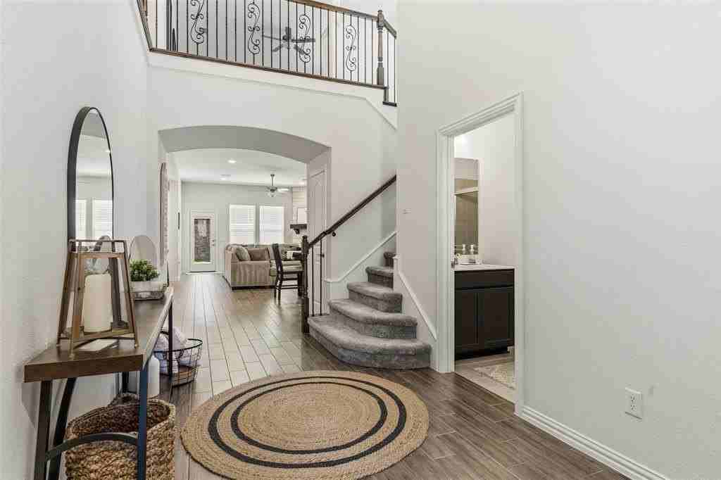 1934 Peace Pl - Photo 7 of 40