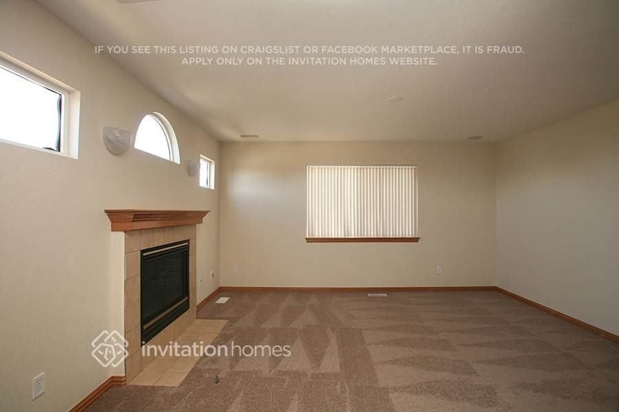 2931 S Tower Way - Photo 3 of 19