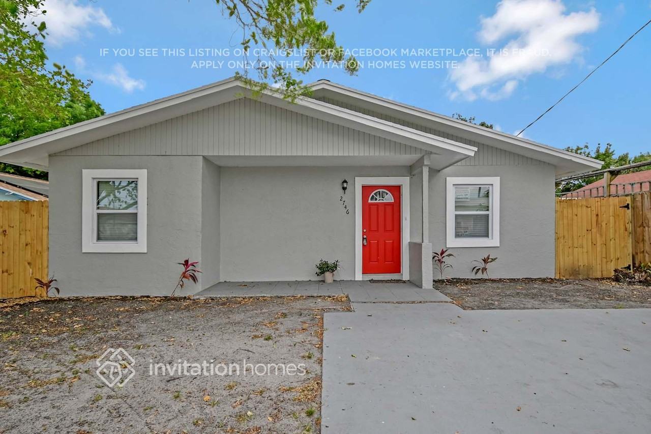 2746 Oklahoma St - Photo 2 of 26