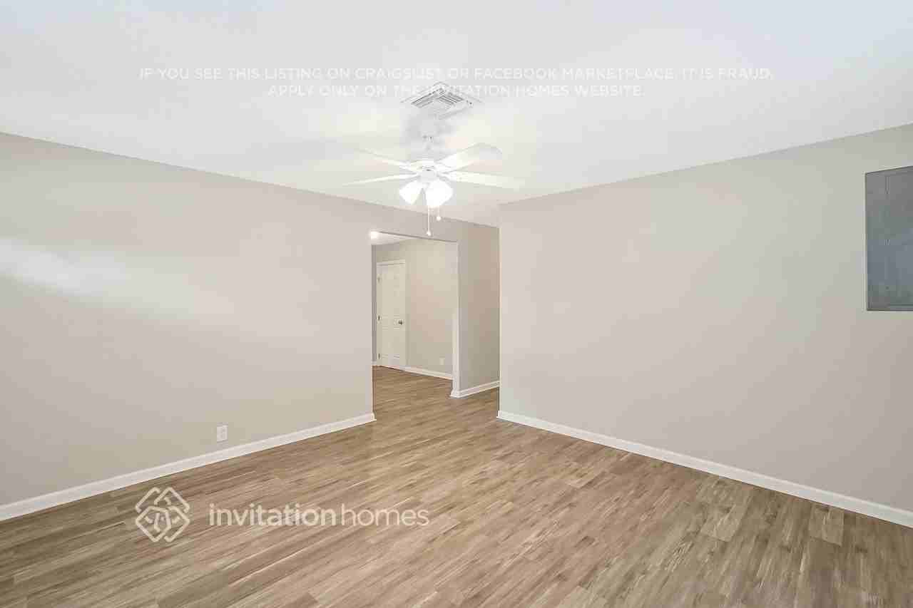 2746 Oklahoma St - Photo 5 of 26