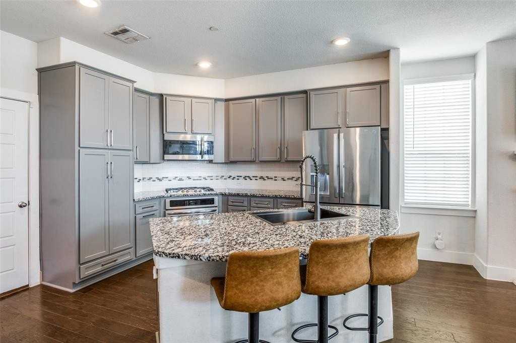 2400 Magalia Ln - Photo 3 of 12