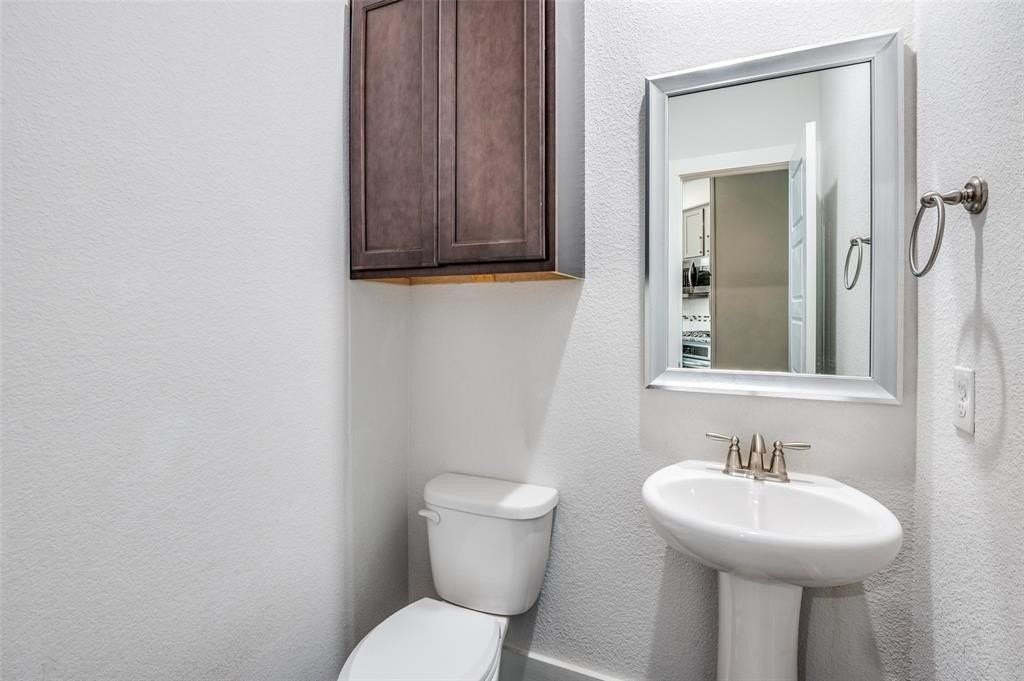 2400 Magalia Ln - Photo 4 of 12