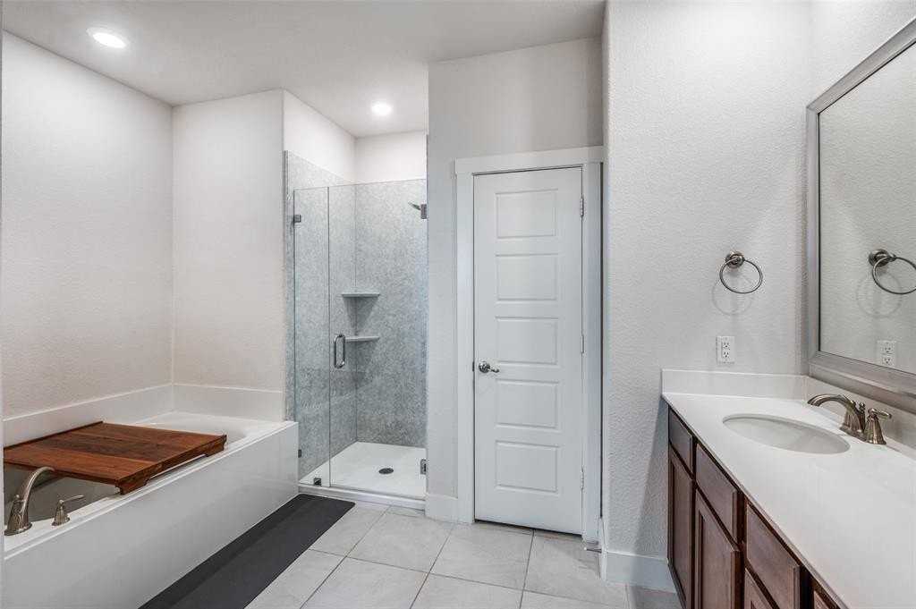 2400 Magalia Ln - Photo 6 of 12