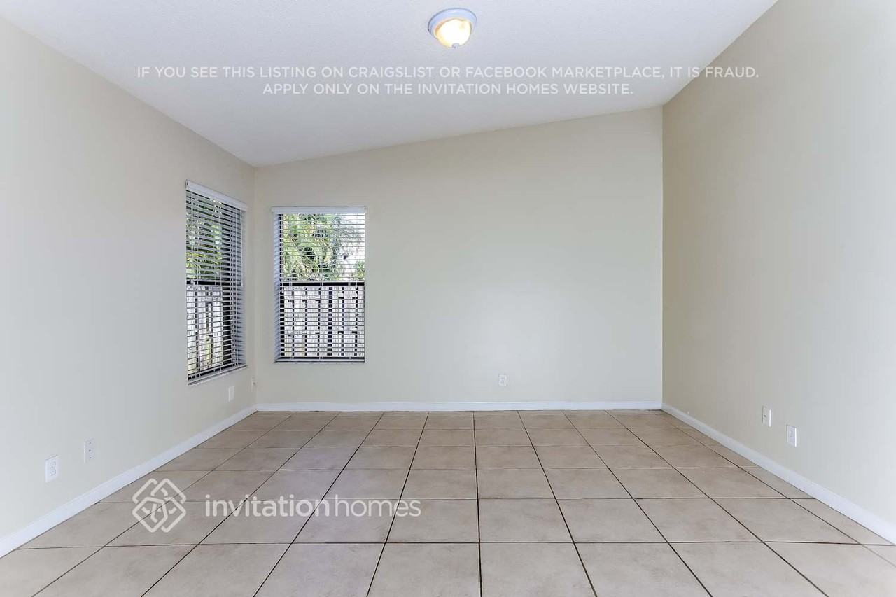 6225 Mullin St - Photo 3 of 19