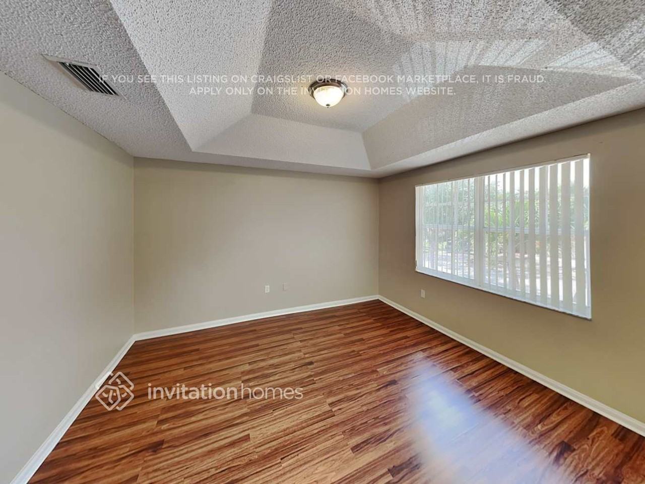 9283 Nw 55th St - Photo 7 of 13