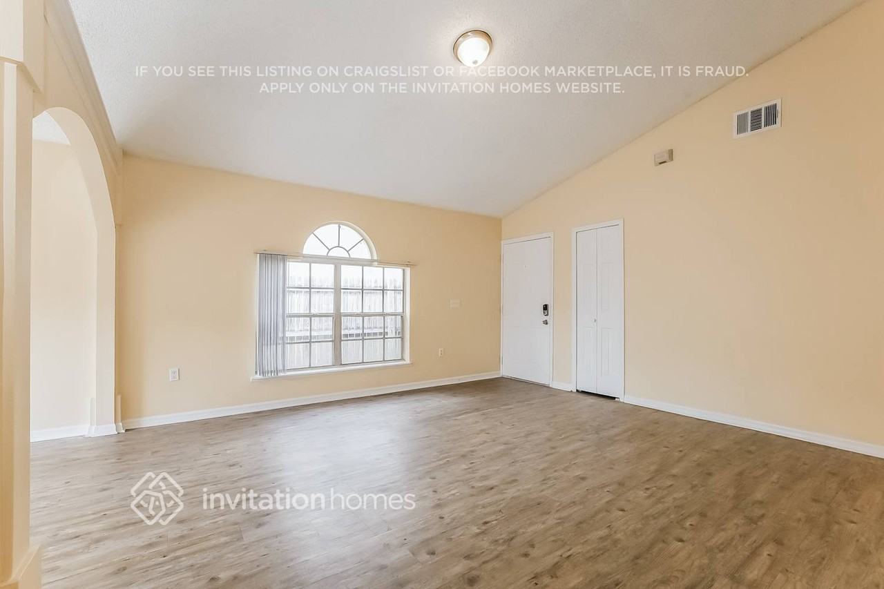 8691 Foley Dr - Photo 4 of 17