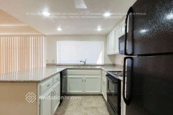 1129 E Hampton Cir - Photo 5 of 12