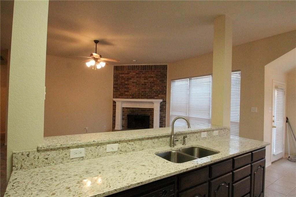 15602 Wrangler Dr - Photo 4 of 20