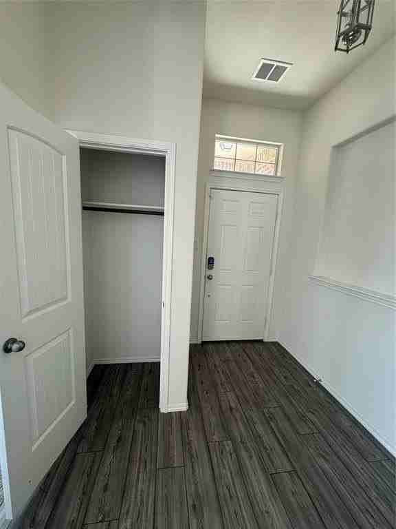 4700 Essonite Rd - Photo 5 of 34