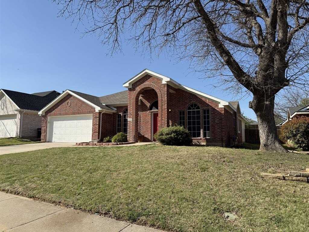 1707 Falcon Dr - Photo 2 of 16