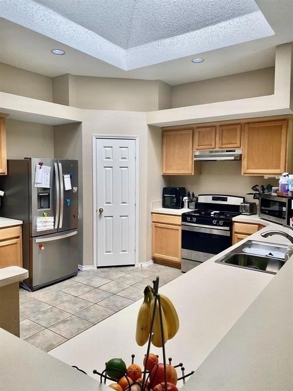 1707 Falcon Dr - Photo 4 of 16