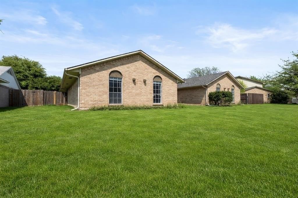 15839 El Estado Dr - Photo 2 of 21