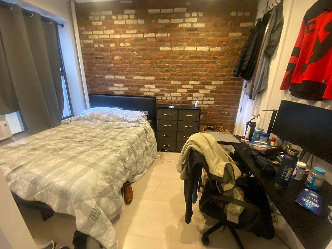 204 E 13th St #4 - Photo 6 of 7