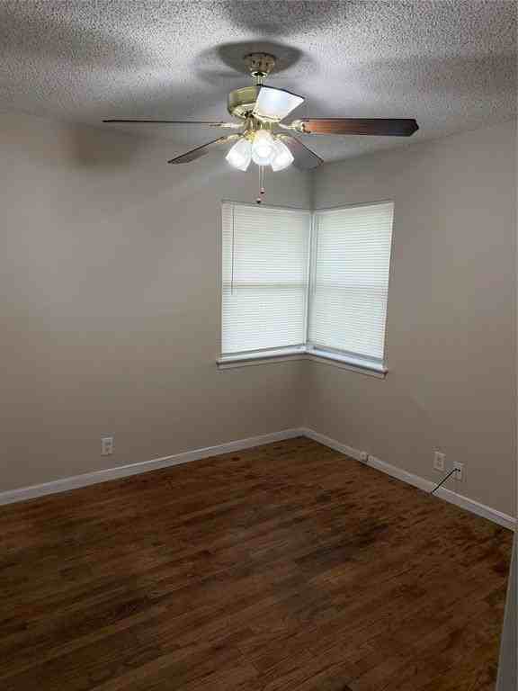 3253 Millmar Dr - Photo 6 of 10