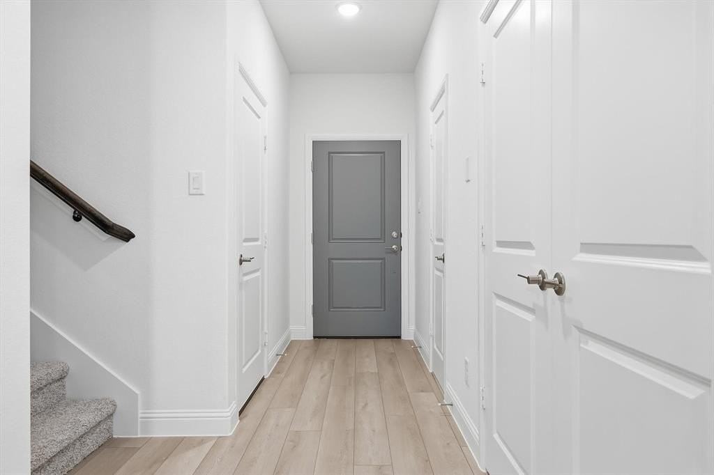 204 Griffith Dr #17 - Photo 2 of 31