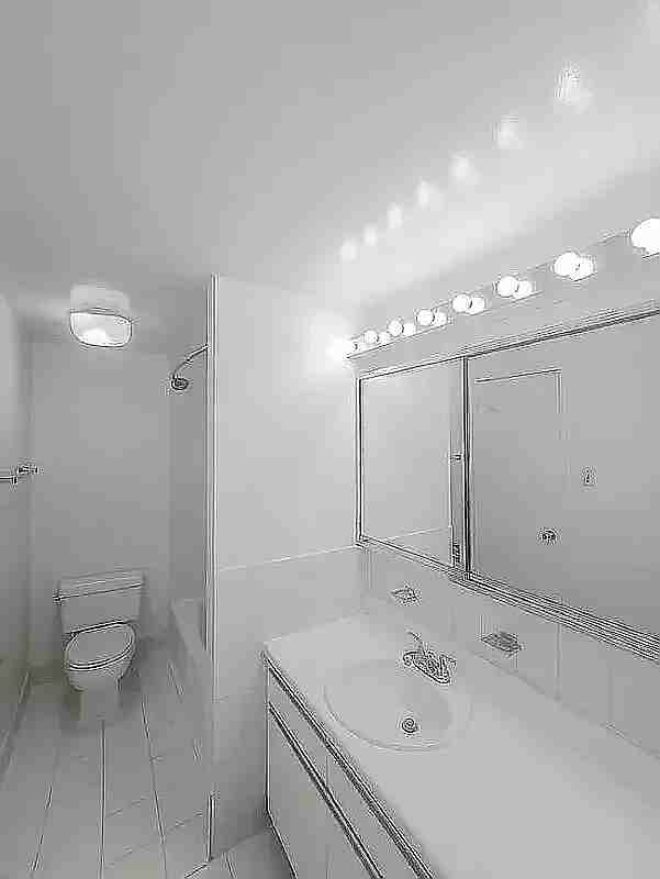 220 E 24th St #5I - Photo 2 of 7