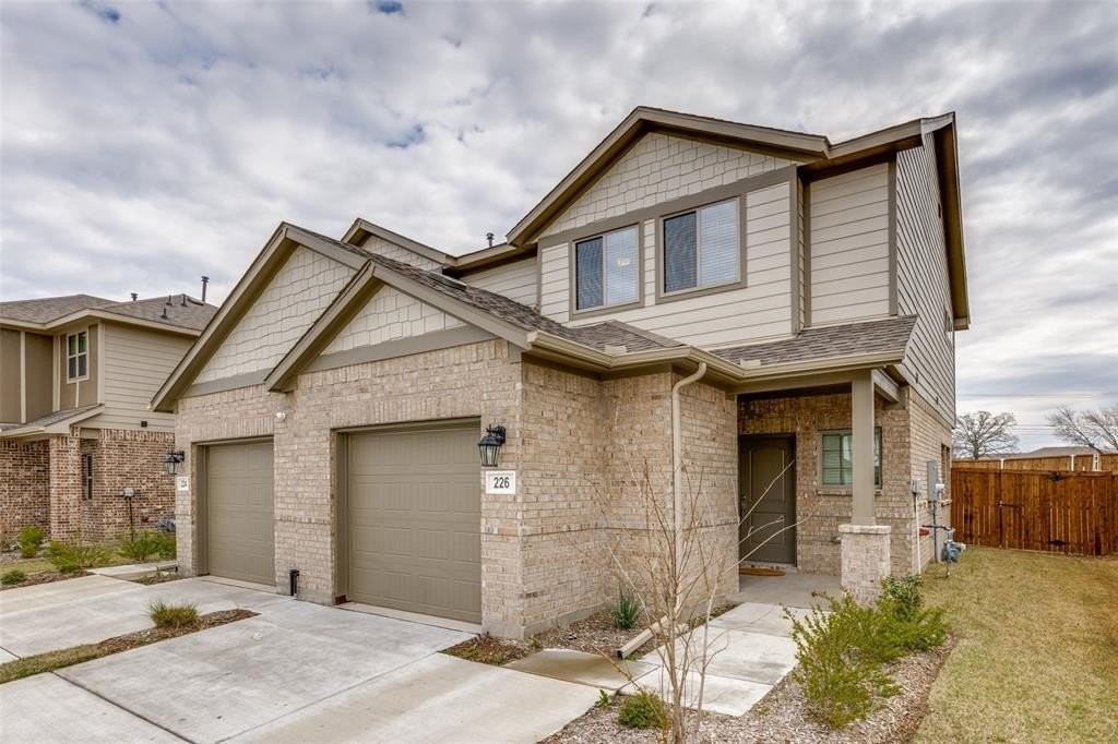 226 Griffith Dr - Photo 2 of 25