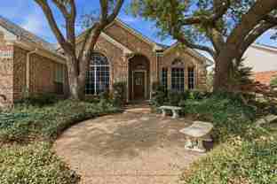 6404 Parkside Dr - Photo 1 of 1