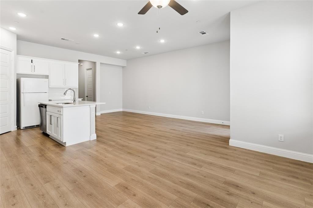 4701 Piedras Lanzar Dr - Photo 4 of 24