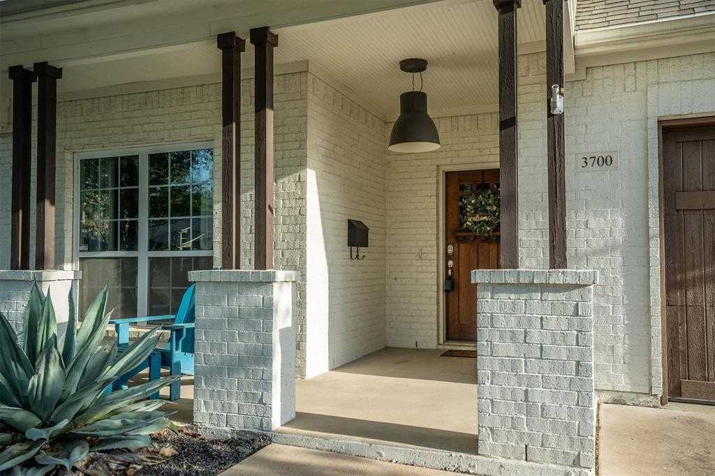 3700 Linden Ave - Photo 4 of 31