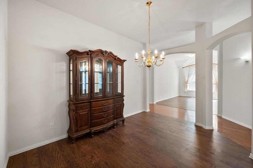 6705 Terrace Glen Dr - Photo 5 of 33